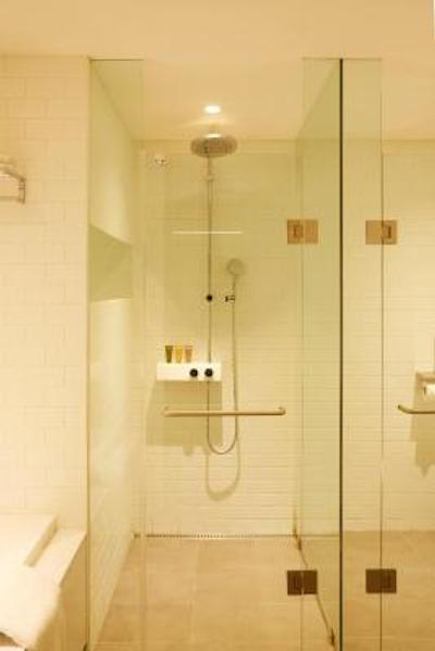 گلاد هتل یئوویدو