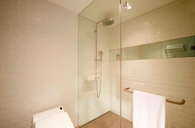 گلاد هتل یئوویدو