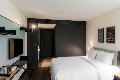 گلاد هتل یئوویدو