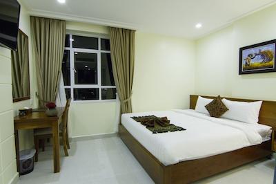 رس امرالد هتل