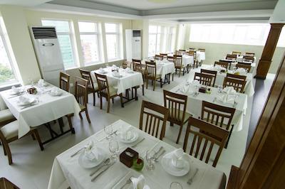 رس امرالد هتل