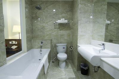 رس امرالد هتل