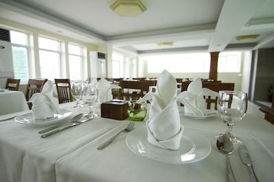 رس امرالد هتل