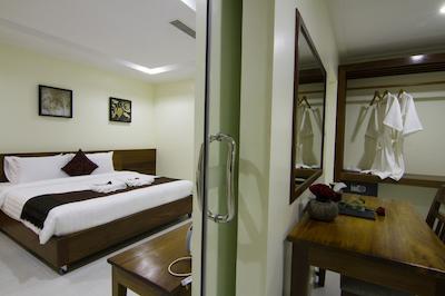 رس امرالد هتل