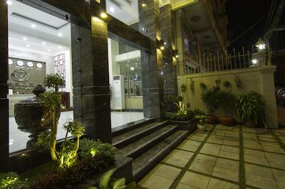 رس امرالد هتل