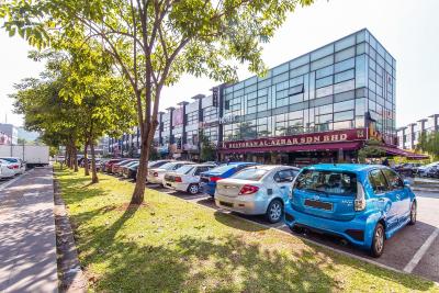 د المنتز بوسینز هتل