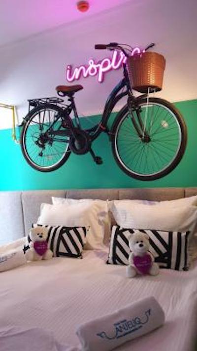 انجلیق دونتون هتل