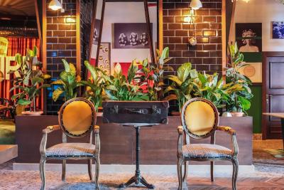 انجلیق دونتون هتل