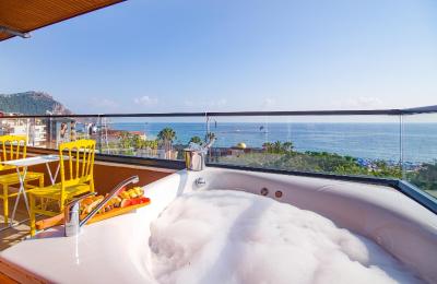 انجلیق دونتون هتل