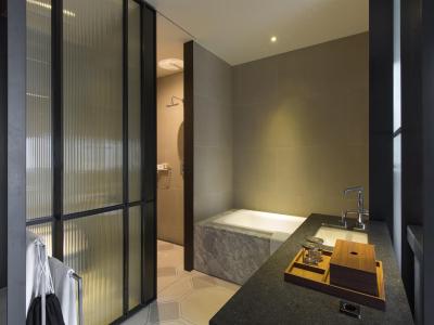 اسر هتل اسئوول