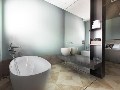 اسر هتل اسئوول