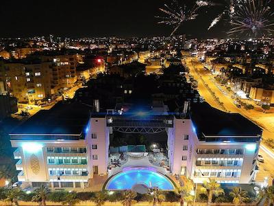 الیت باساران هتل