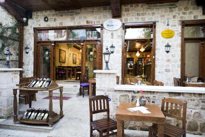 هادریان گات هتل