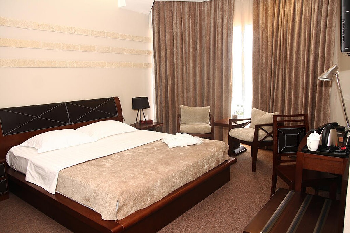Grand M Hotel