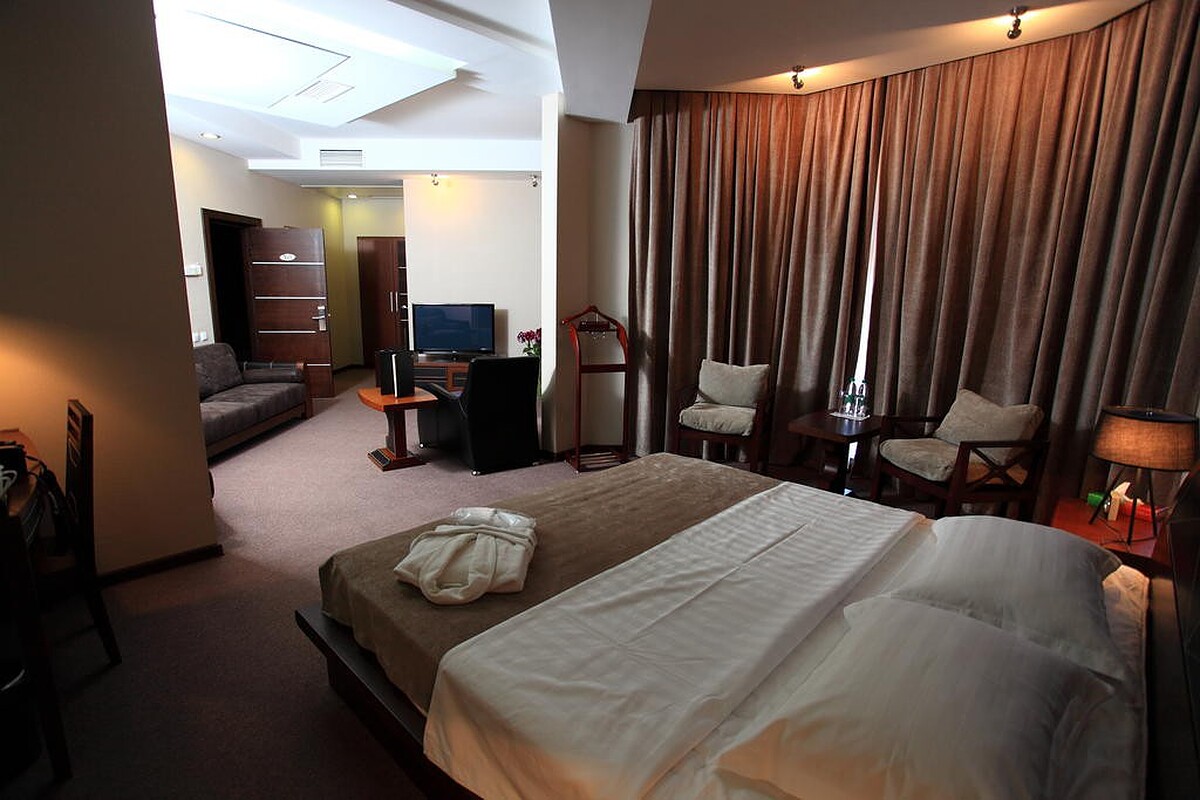 Grand M Hotel