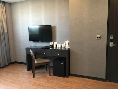 تالمود بوسینز هتل-وو کوان