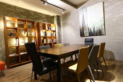 تالمود بوسینز هتل-وو کوان