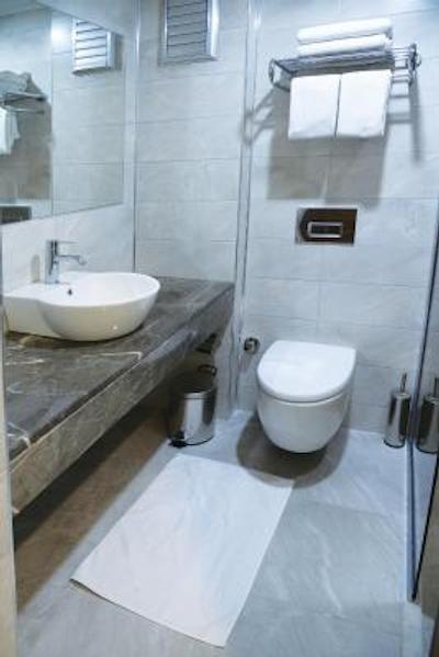 اُزگور بی اسپا هتل