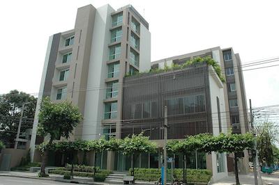 بانکوک لیوینگ