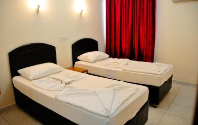 میتز اپ اند هتل