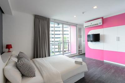 چکین بانکوک هاستل