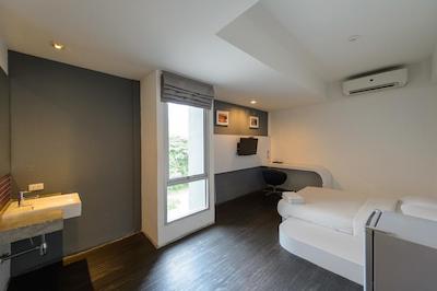 چکین بانکوک هاستل