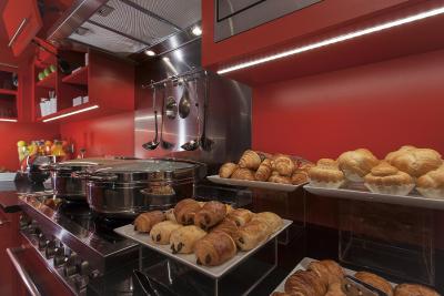 مرکور لیل سنتر گراند پلاس