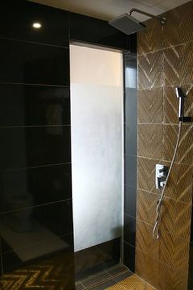 آرنا استار