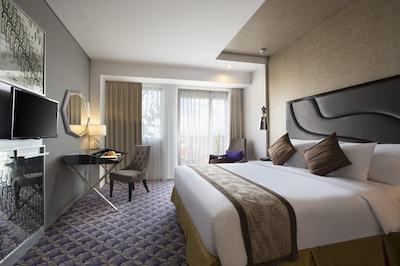 د بلوو سویتز