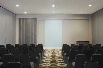 د بلوو سویتز