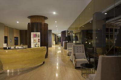 د بلوو سویتز