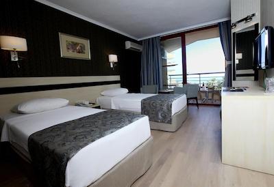 ا11 هتل اُباکی