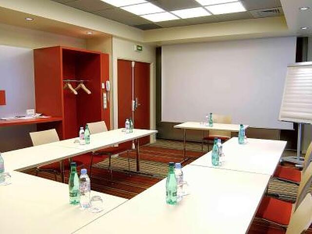 مرکور تولوس ساینت گئورجز