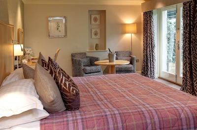 امبلسید اسالوتیشن هتل اند اسپا بو پرمیر کالکشن