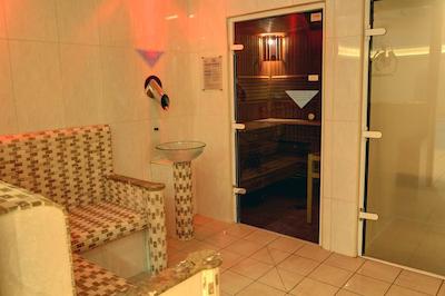 امبلسید اسالوتیشن هتل اند اسپا بو پرمیر کالکشن