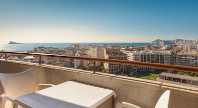 پریماورا پارک هتل اند اپارتمنتز