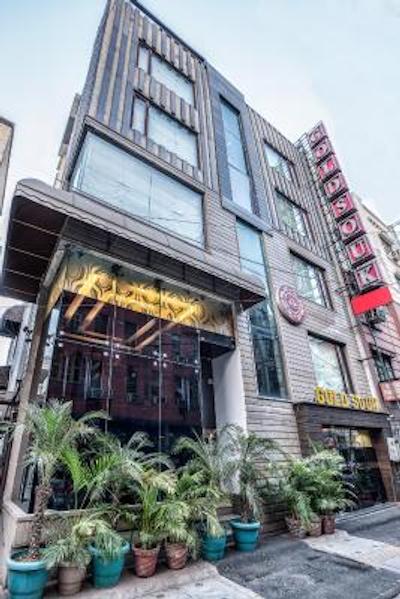 گولد سوک هتل