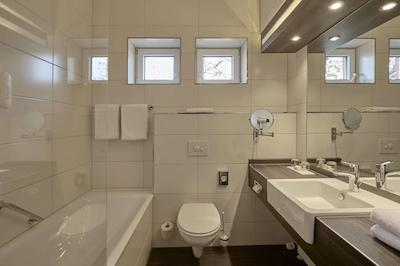 ه- هتل کلن هورد