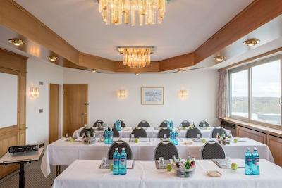 بست وسترن لئوسُ هتل لورکوسن