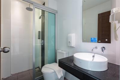 ریورسید هتل