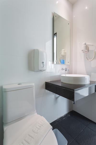 ریورسید هتل