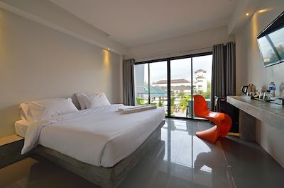 ریورسید هتل