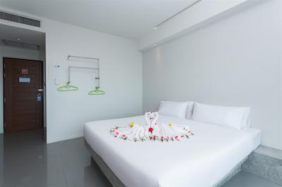 ریورسید هتل