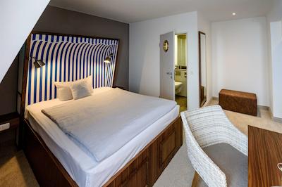 درینت هتل آلزی ورمز