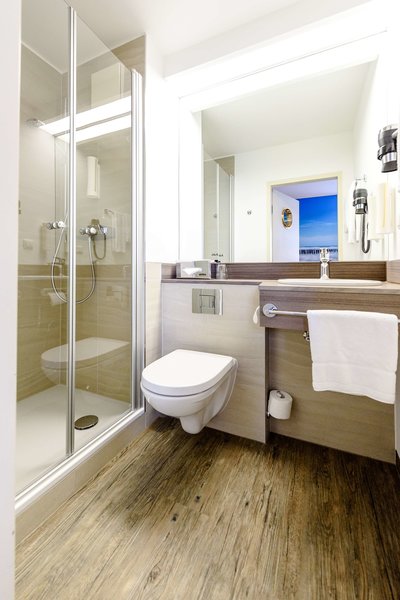 درینت هتل آلزی ورمز