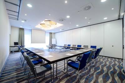 درینت هتل آلزی ورمز