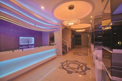 ساننی هیل آلیا هتل