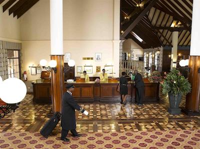 ویندسُر گولف هتل اند کونتری کلوب