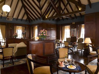 ویندسُر گولف هتل اند کونتری کلوب