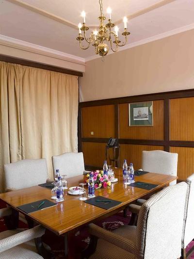 ویندسُر گولف هتل اند کونتری کلوب